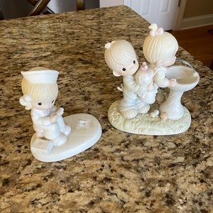 2 precious moments figurine